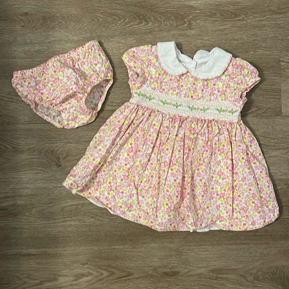 Spring Time Dress - Picture 1 of 10